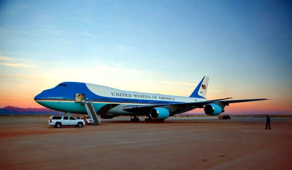 Air Force one HD picture