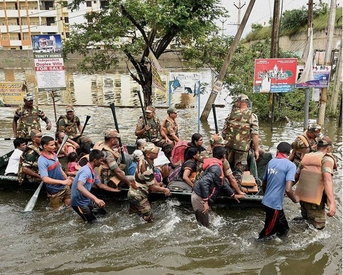 Indian army chennai flood 12