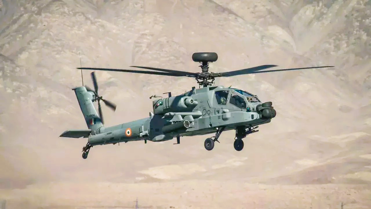 Indian Army Enhances Capabilities with New ALH Helicopters and Apache ...