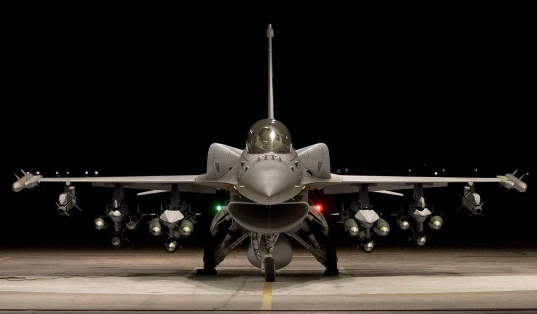 US Air Force Contracts Elbit Systems for F-16 Head-Up Display Replacements