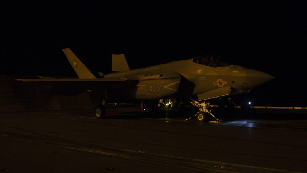 US Military Conducts First Combat Operations with F-35C Fighter Aircraft Against Houthi Positions in Yemen