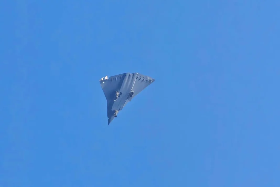 China's 6th-Gen Stealth Fighter 4