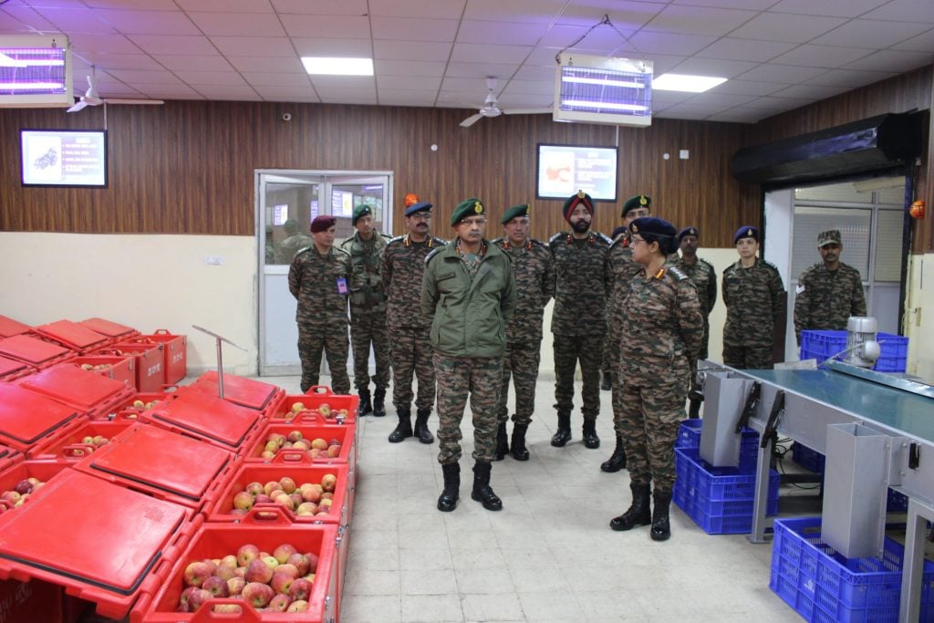 Lt Gen MV Suchindra Kumar Reviews Air Maintenance Operations at HQ Northern Area