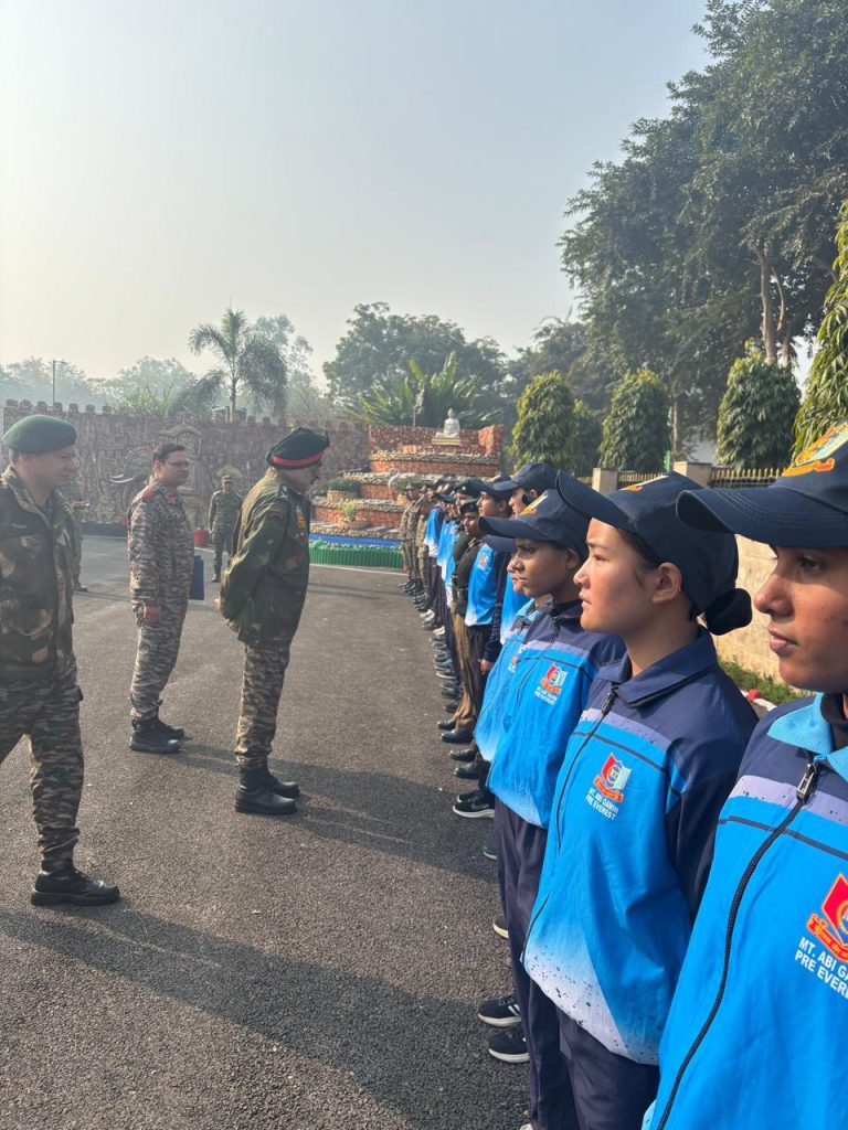 Lieutenant General Gurbirpal Singh Encourages NCC Cadets Ahead of Mt. Everest Expedition Training at Siachen Base Camp