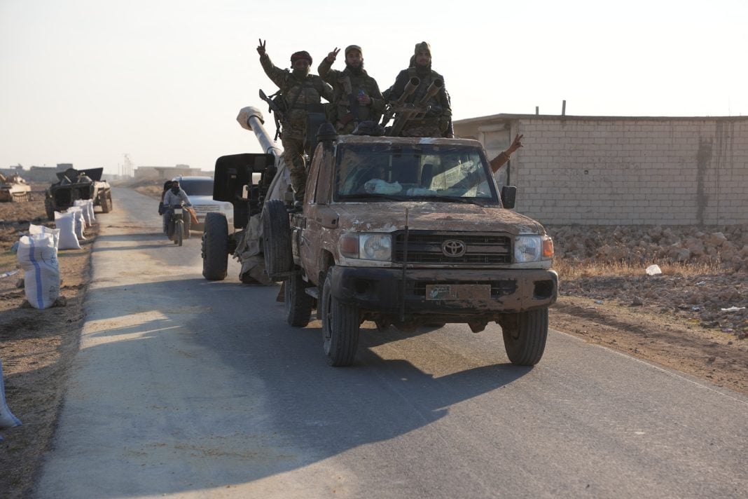 Heavy Fighting Erupts Around Hama as Syrian Government Forces Face Islamist-Led Rebels