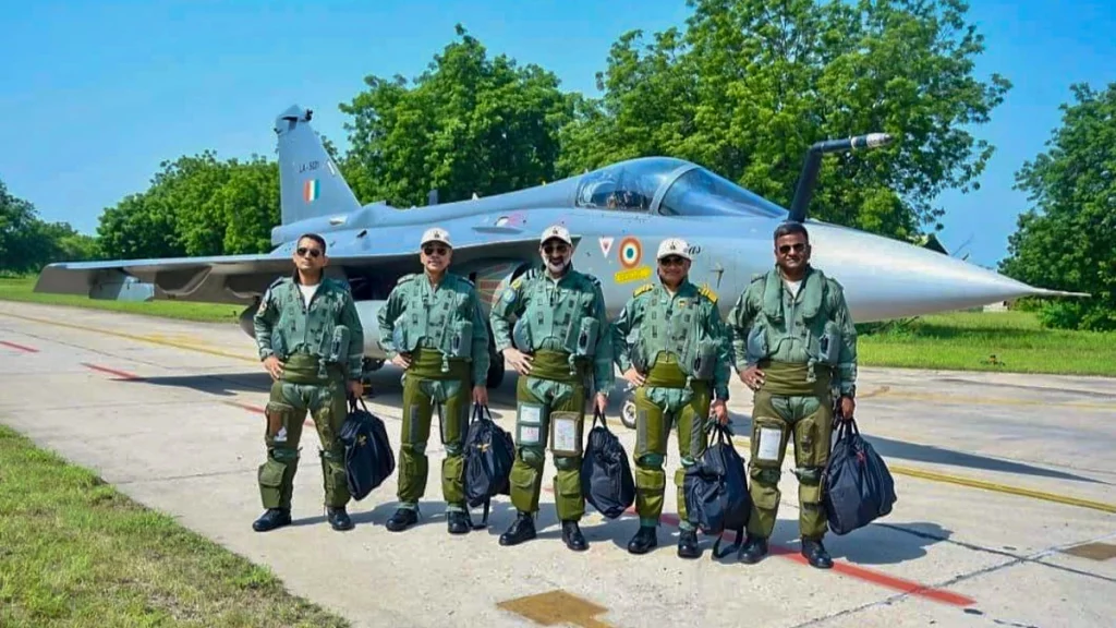 iaf chief in tejas