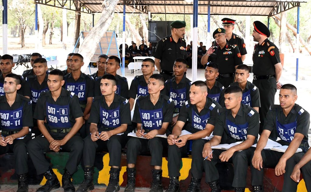 Lt Gen Anoop Shinghal Reviews Training Advancements at Artillery Centre Nashik